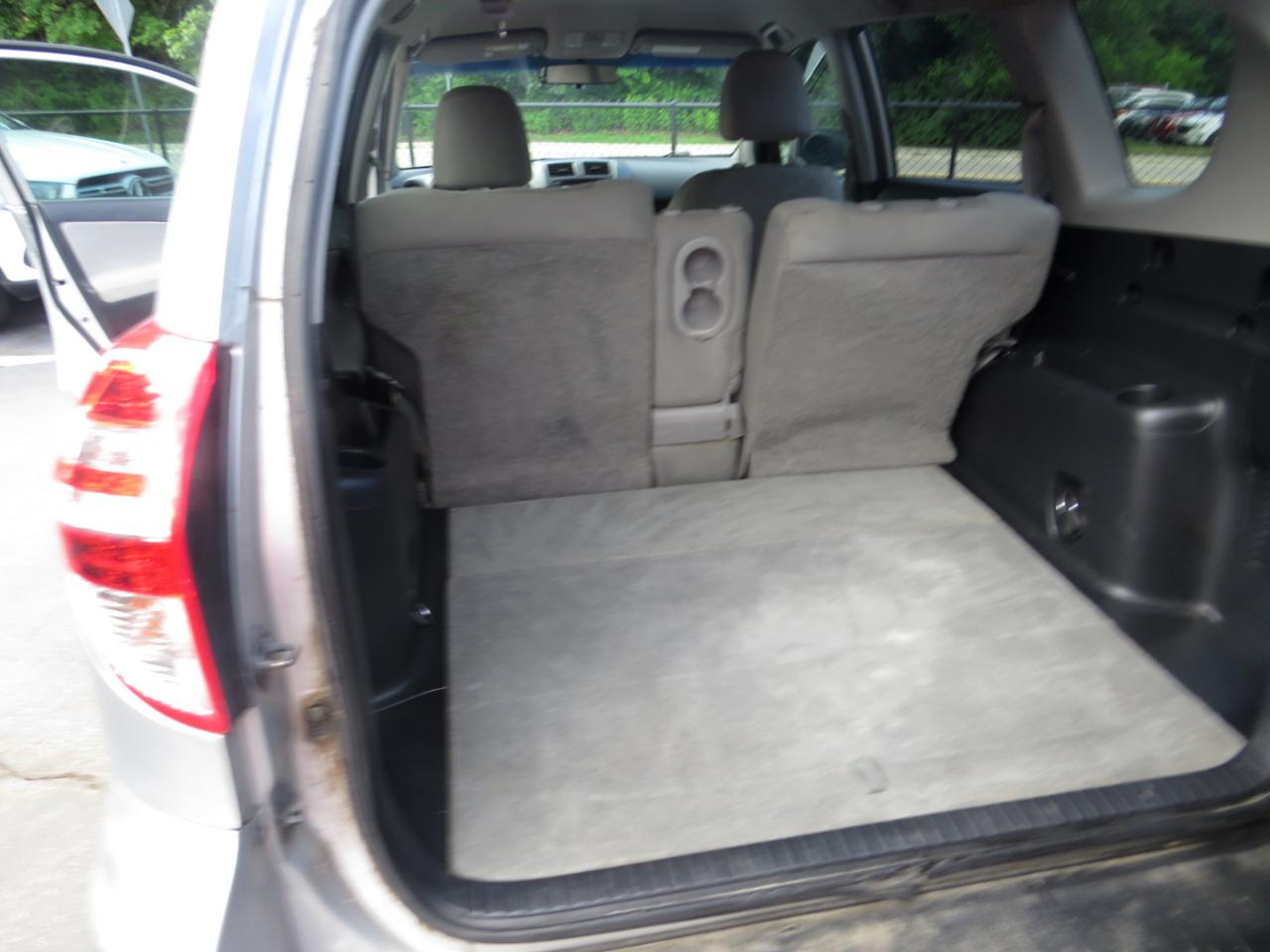Toyota RAV4 4WD 4dr I4 (Natl) 2012