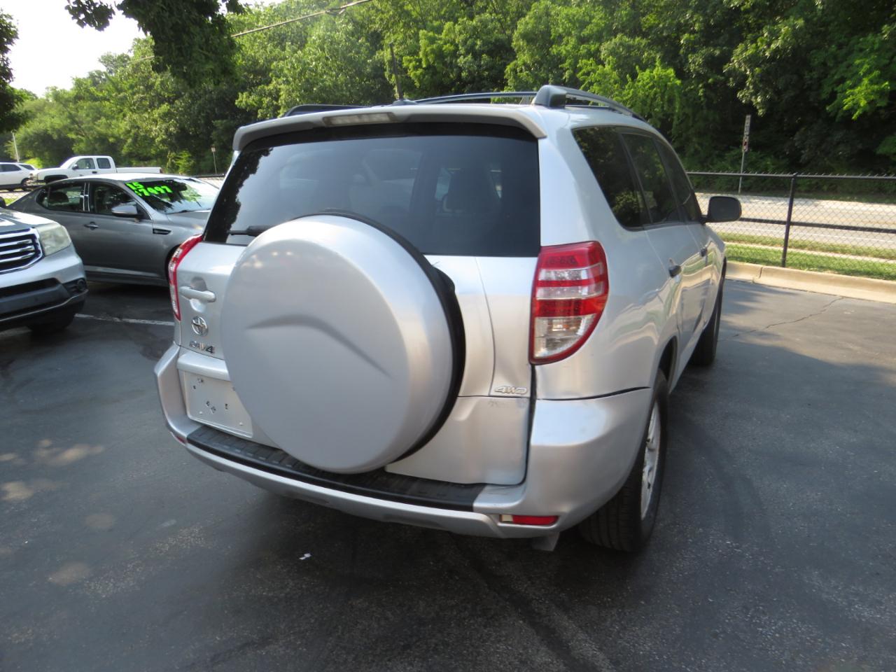 Toyota RAV4 4WD 4dr I4 (Natl) 2012