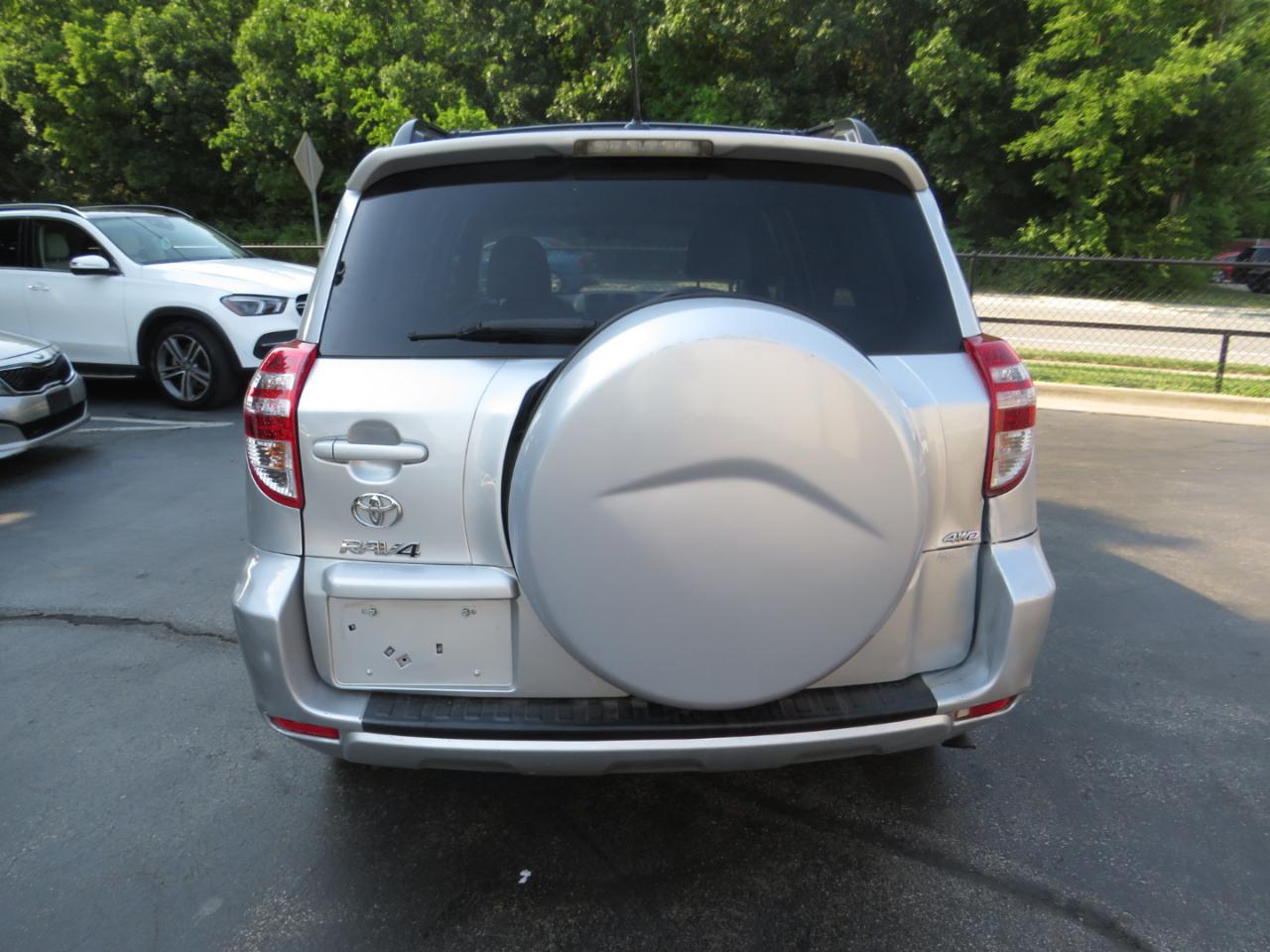 Toyota RAV4 4WD 4dr I4 (Natl) 2012