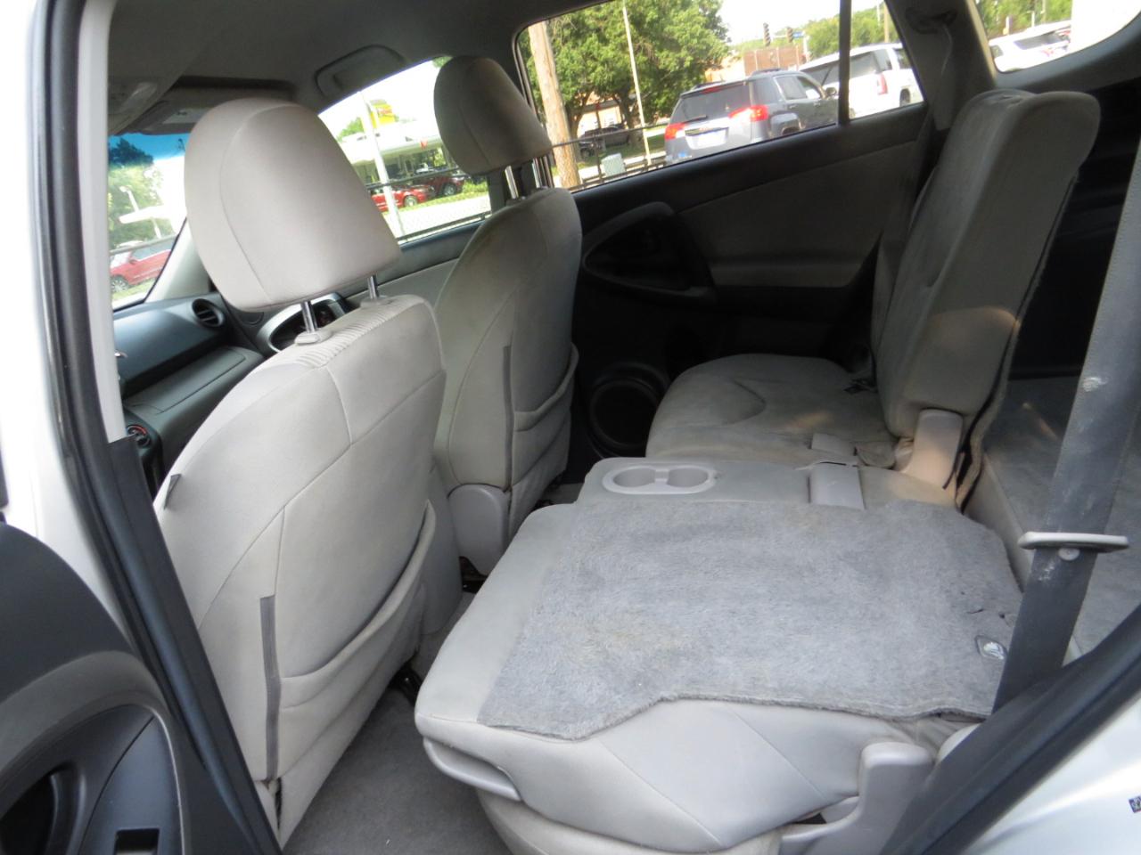 Toyota RAV4 4WD 4dr I4 (Natl) 2012
