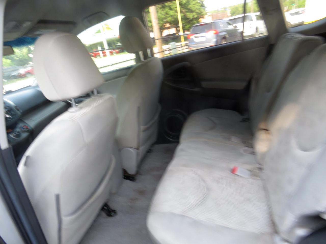 Toyota RAV4 4WD 4dr I4 (Natl) 2012
