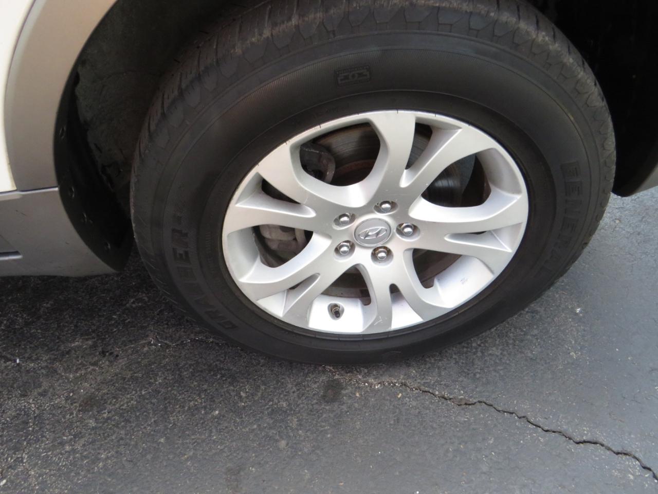 Hyundai Veracruz AWD 4dr GLS 2012