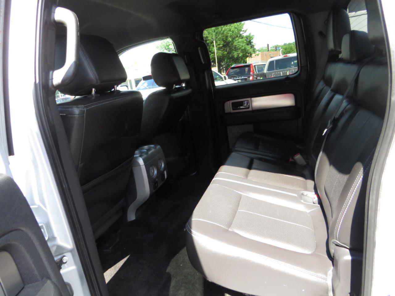 Ford F-150 4WD SuperCrew 145" Platinum 2013