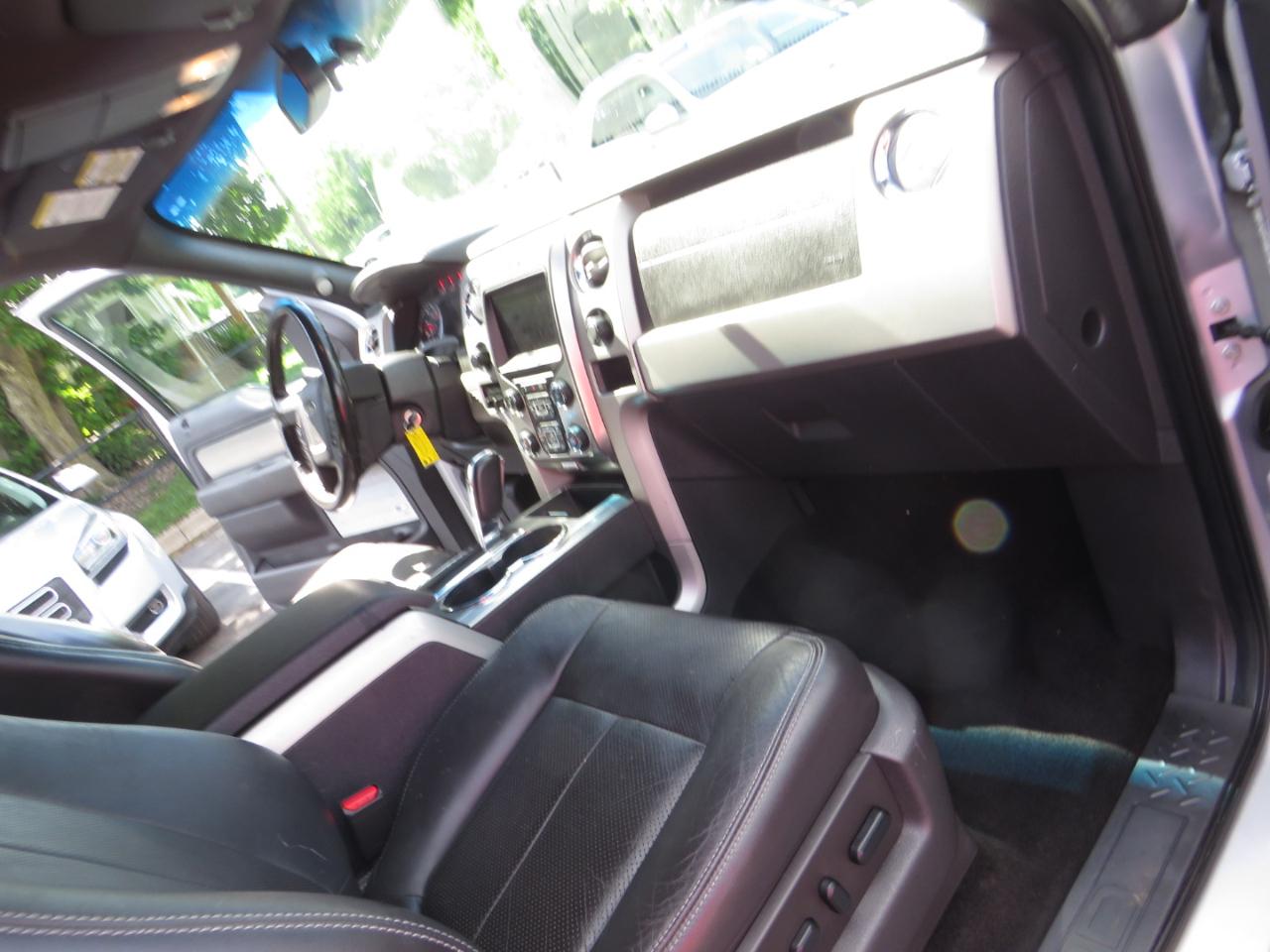 Ford F-150 4WD SuperCrew 145" Platinum 2013