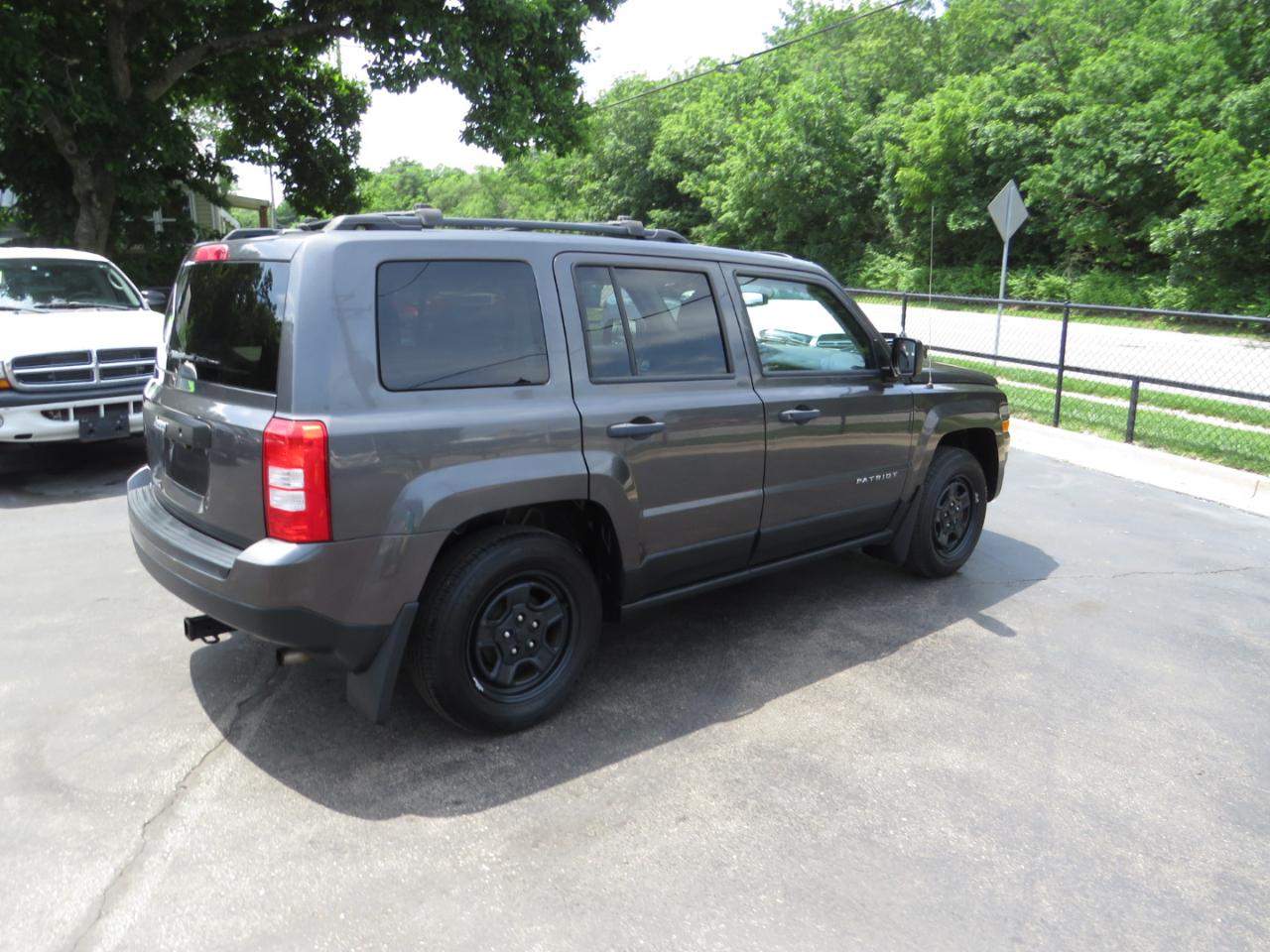 Jeep Patriot FWD 4dr Sport 2016