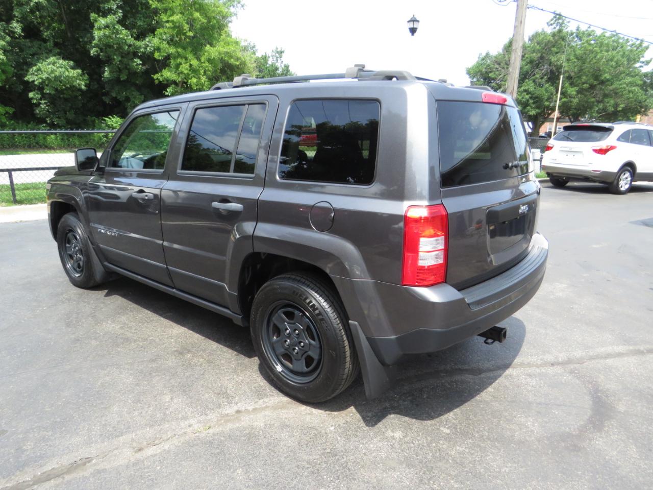 Jeep Patriot FWD 4dr Sport 2016