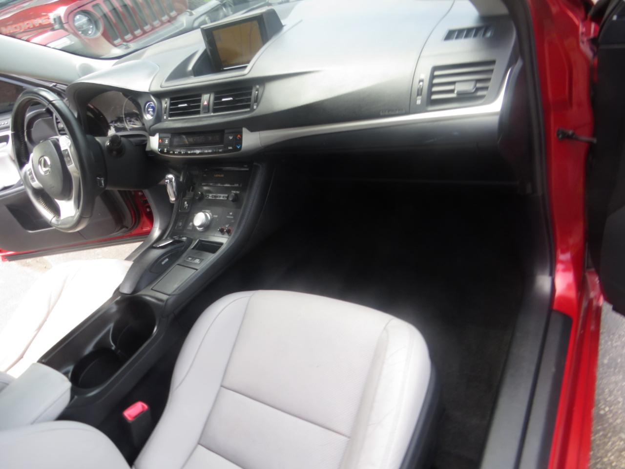 Lexus CT 200h FWD 4dr Hybrid 2012