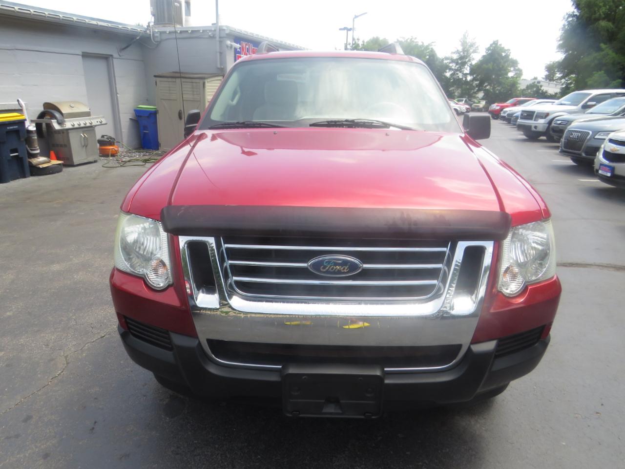 Ford Explorer Sport Trac 2WD 4dr V6 XLT 2007