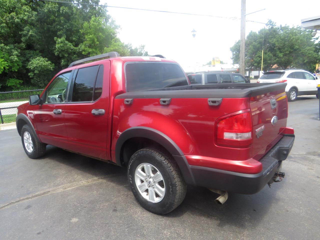 Ford Explorer Sport Trac 2WD 4dr V6 XLT 2007