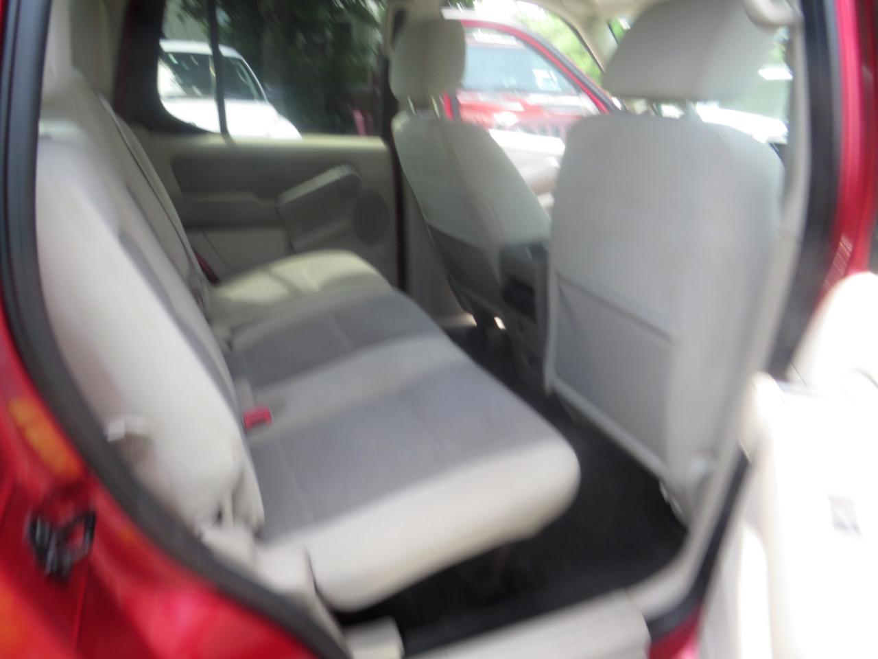 Ford Explorer Sport Trac 2WD 4dr V6 XLT 2007