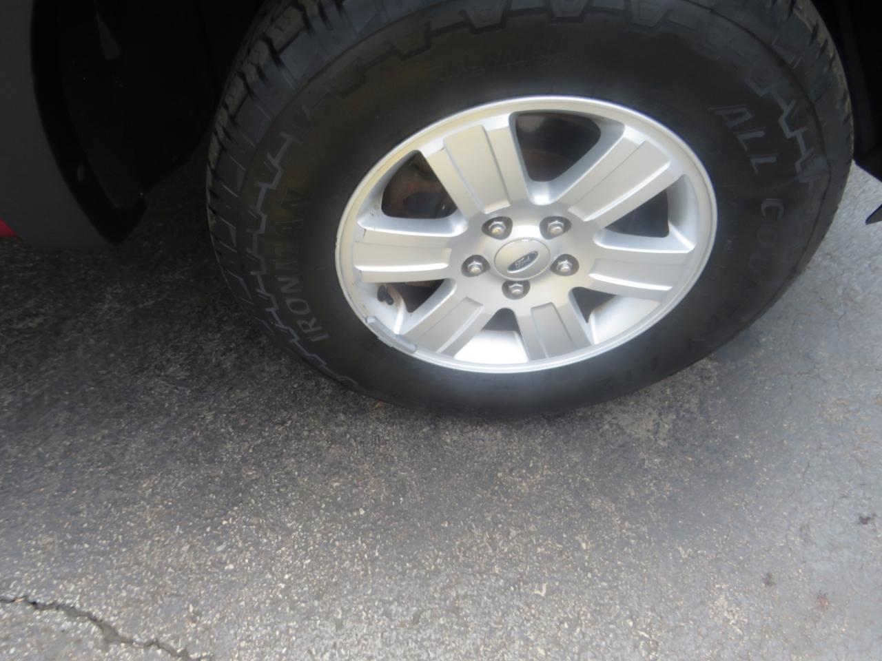 Ford Explorer Sport Trac 2WD 4dr V6 XLT 2007