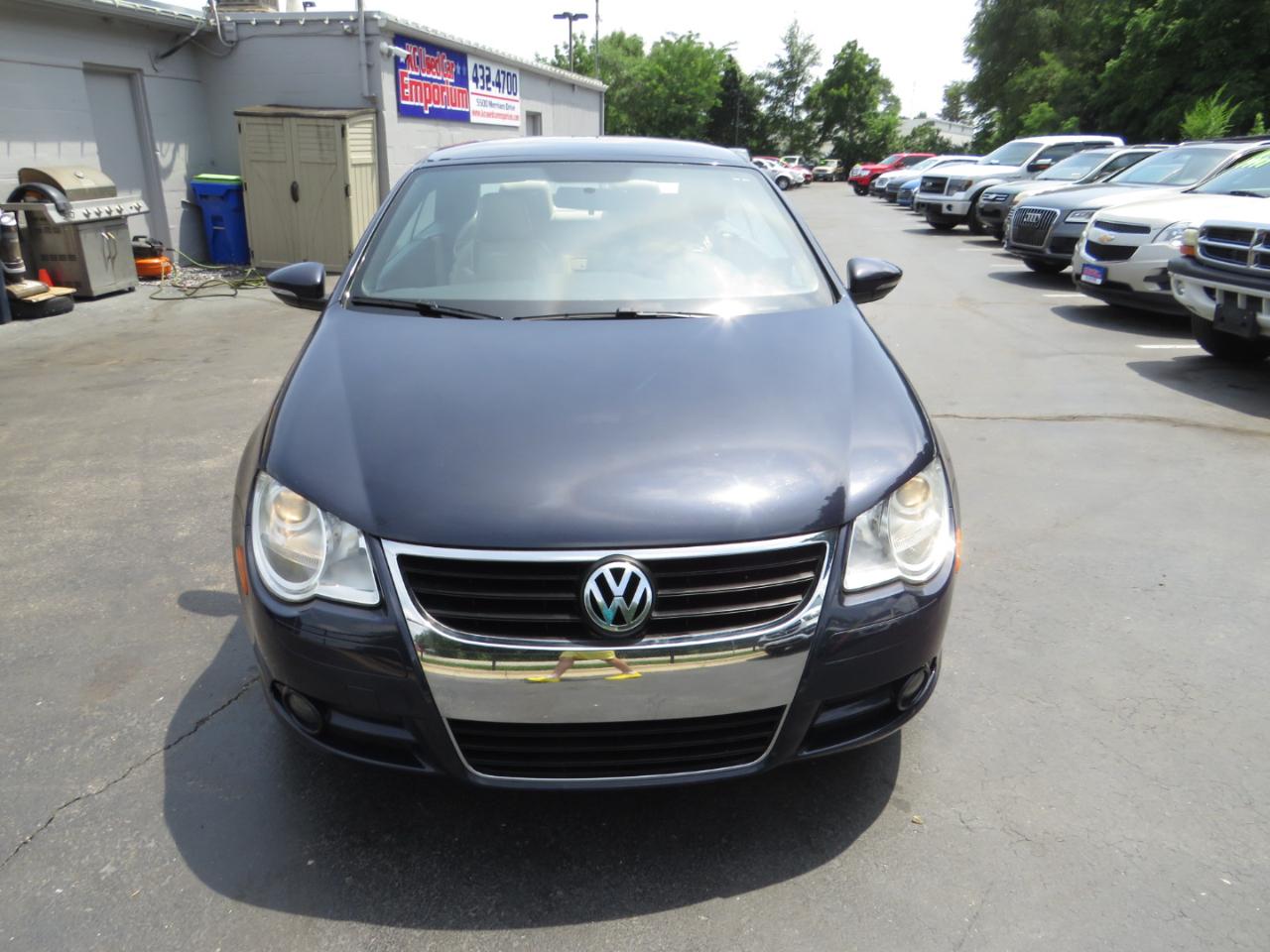 Volkswagen Eos 2dr Conv DSG Komfort 2010