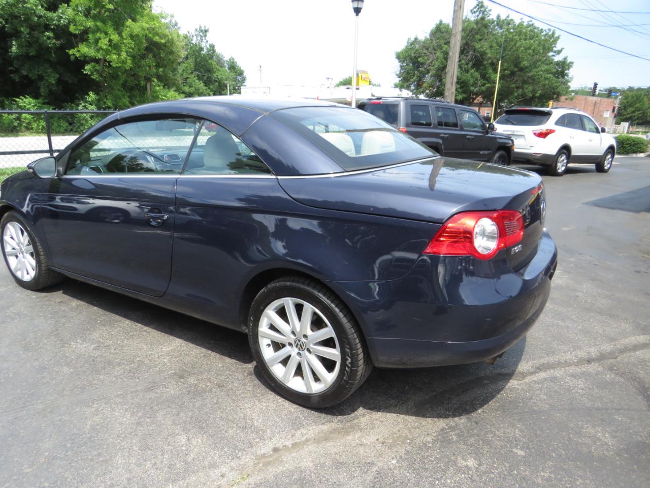 Volkswagen Eos 2dr Conv DSG Komfort 2010