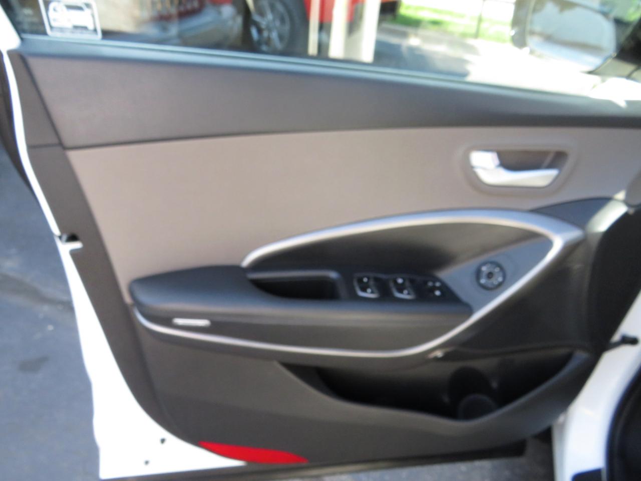 Hyundai Santa Fe Sport FWD 4dr 2.4 2014