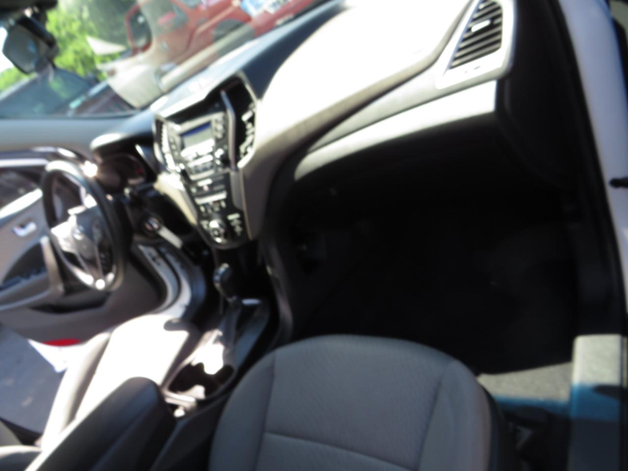 Hyundai Santa Fe Sport FWD 4dr 2.4 2014