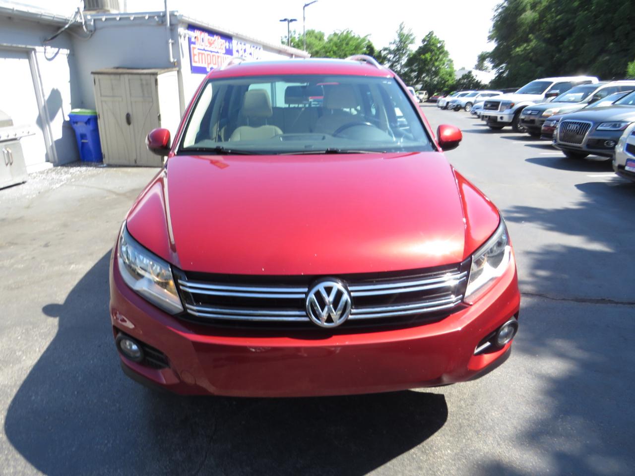 Volkswagen Tiguan 4WD 4dr Auto SEL w/Premium Nav & Dynaudio 2012