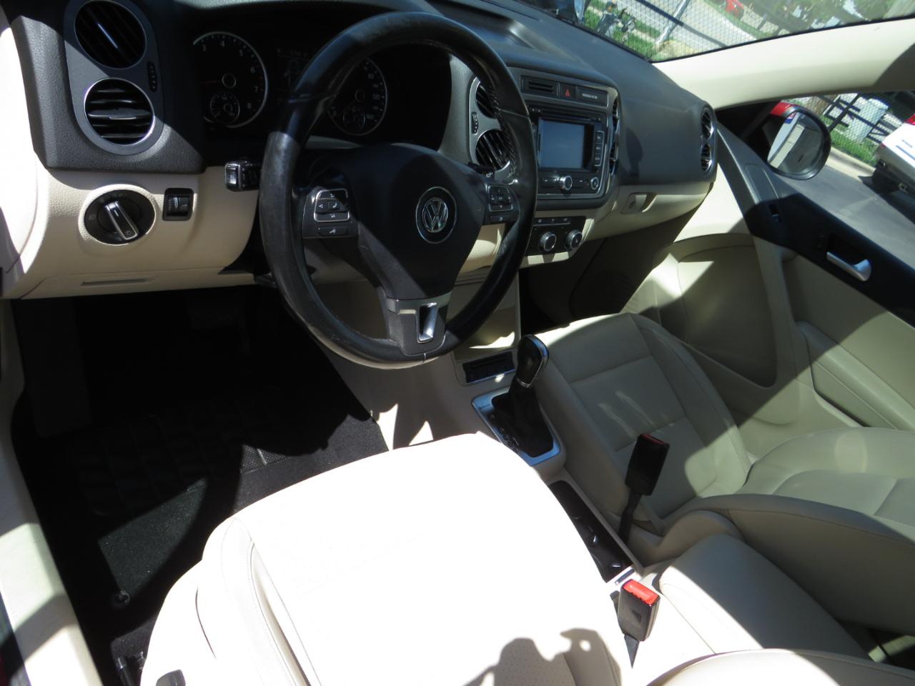 Volkswagen Tiguan 4WD 4dr Auto SEL w/Premium Nav & Dynaudio 2012
