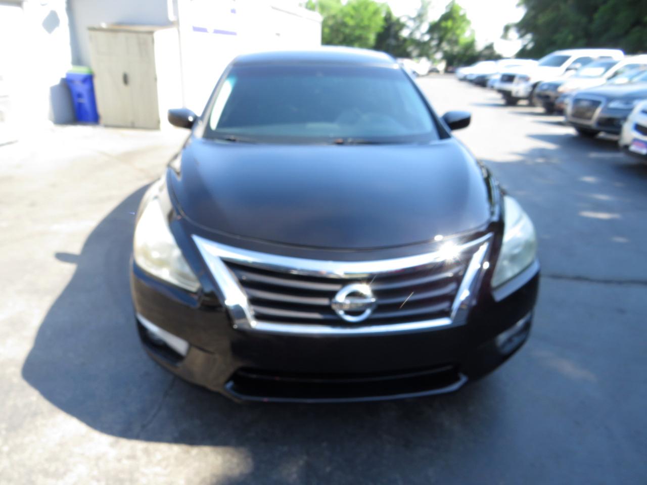 Nissan Altima 4dr Sdn I4 2.5 SV 2015