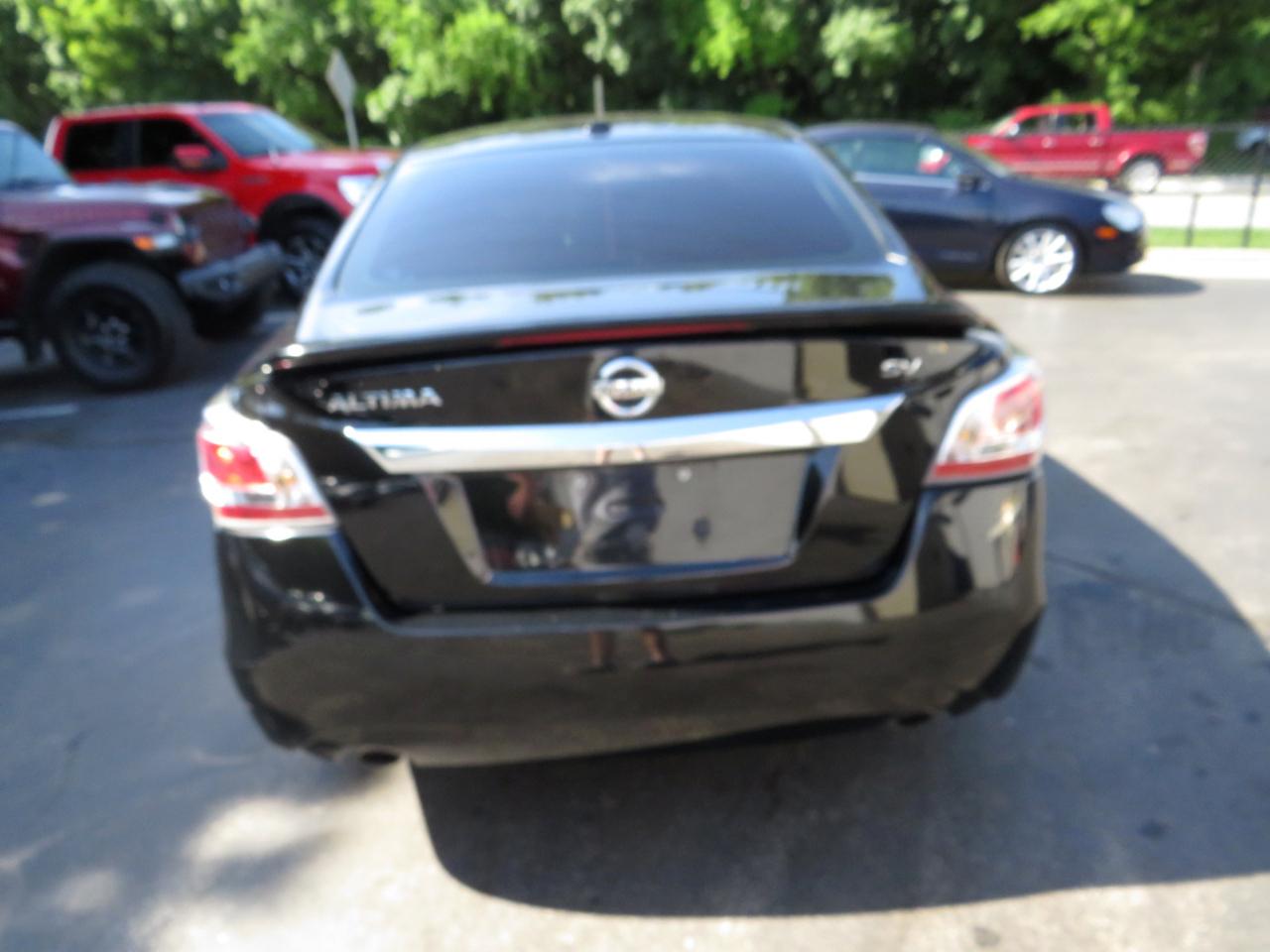 Nissan Altima 4dr Sdn I4 2.5 SV 2015