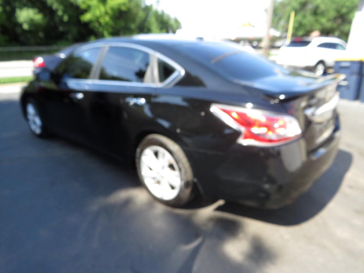 Nissan Altima 4dr Sdn I4 2.5 SV 2015