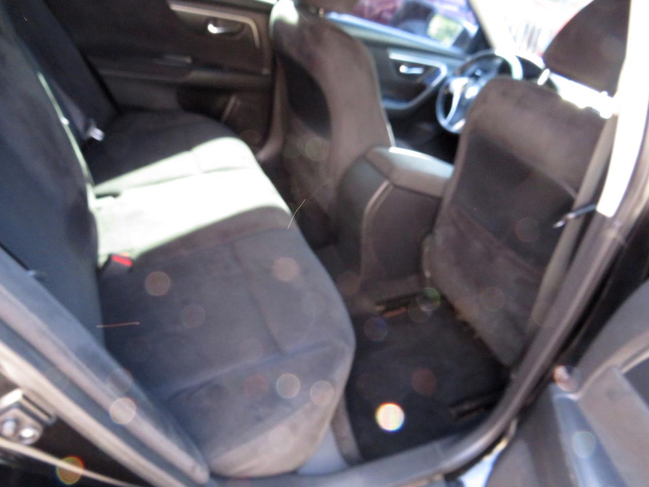 Nissan Altima 4dr Sdn I4 2.5 SV 2015