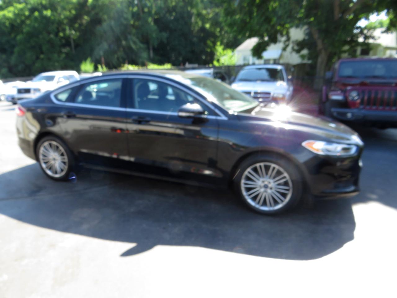 Ford Fusion 4dr Sdn SE FWD 2015
