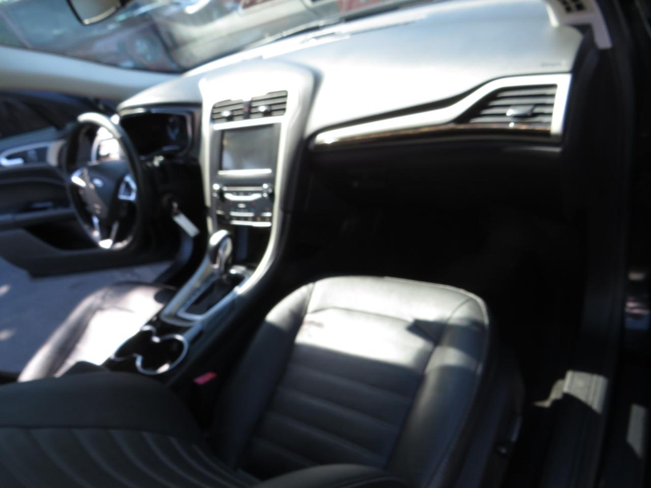 Ford Fusion 4dr Sdn SE FWD 2015