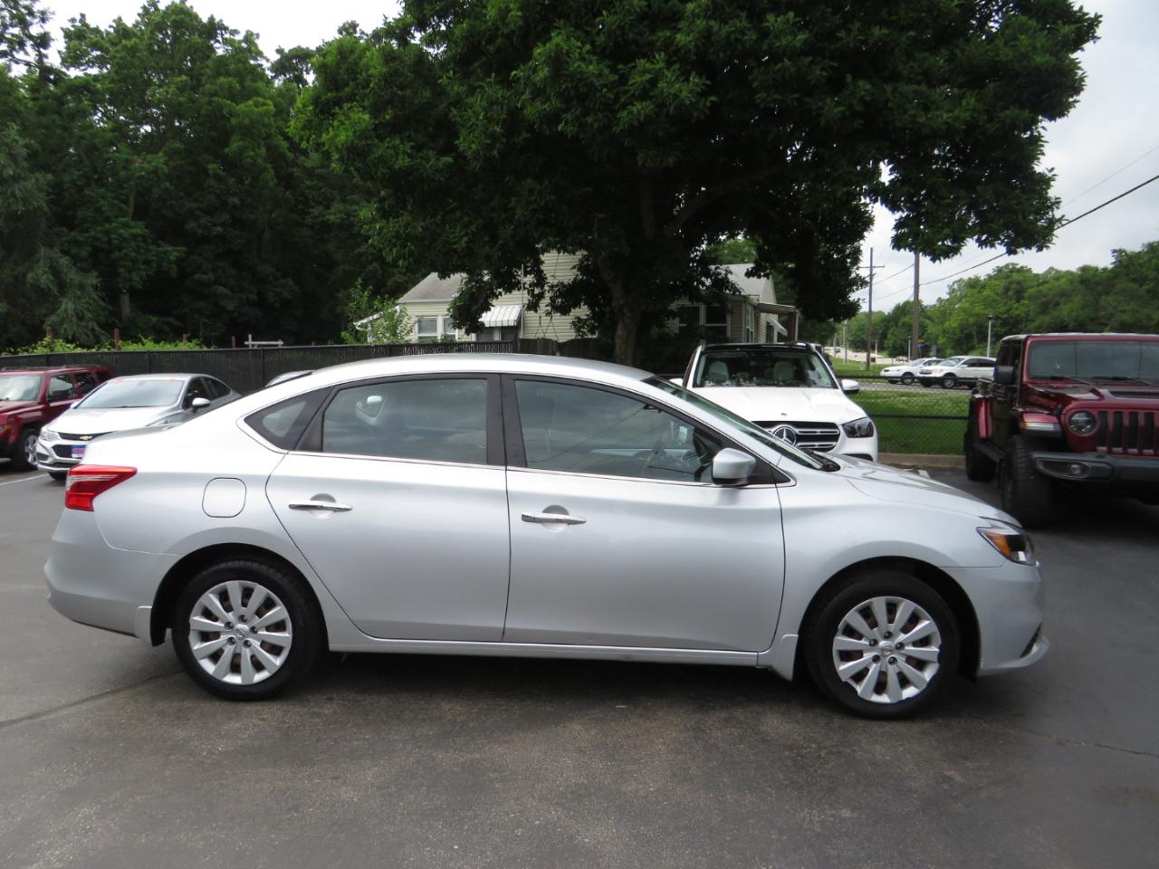 Nissan Sentra S CVT 2017
