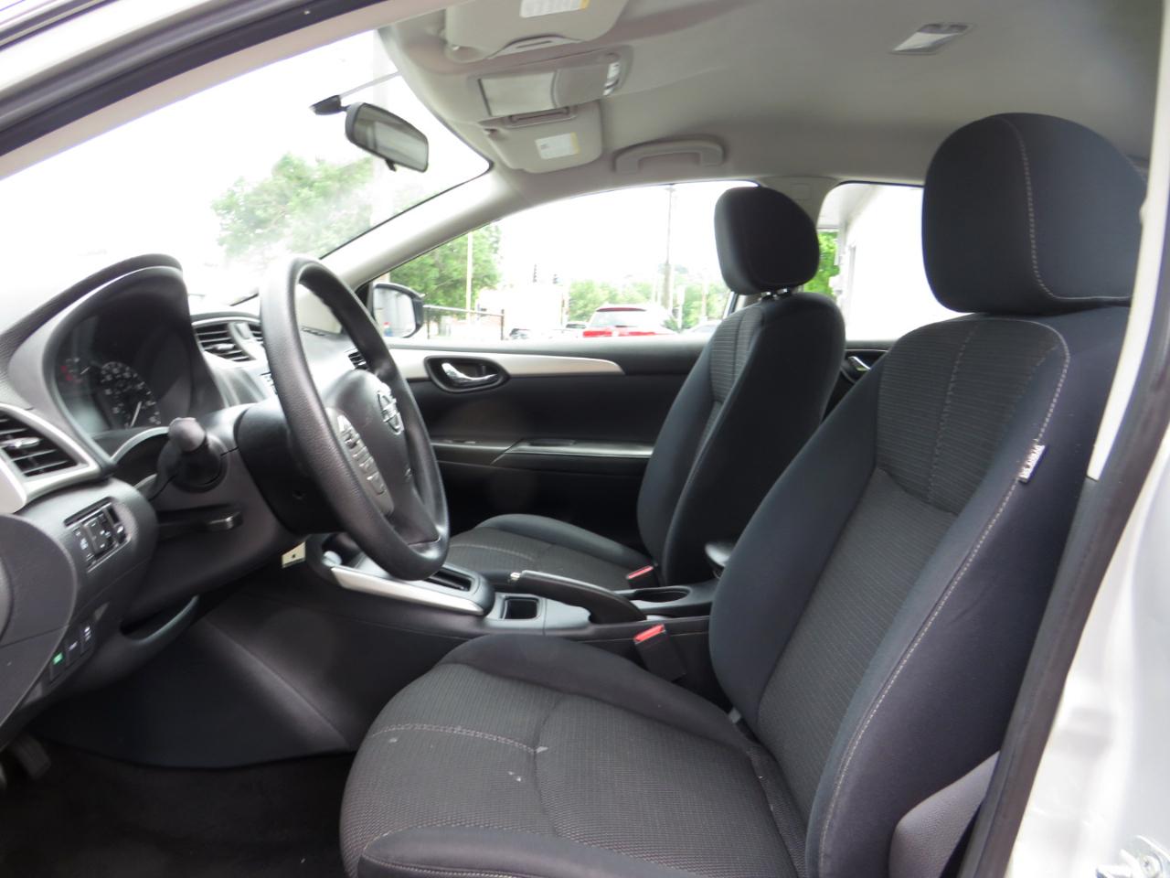 Nissan Sentra S CVT 2017