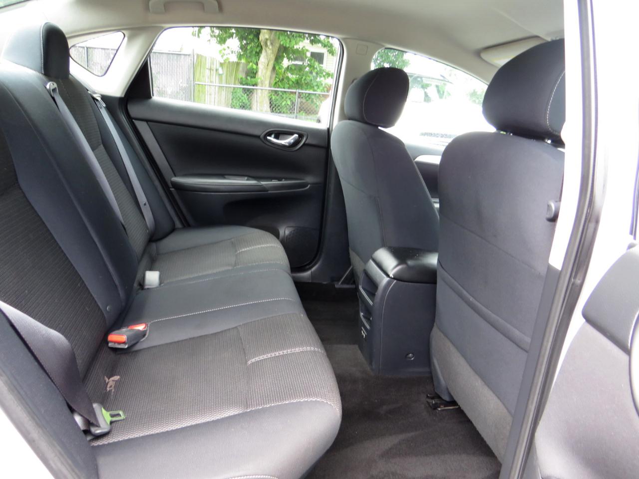 Nissan Sentra S CVT 2017