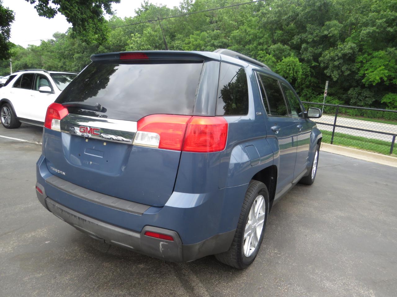 GMC Terrain FWD 4dr SLE-2 2011