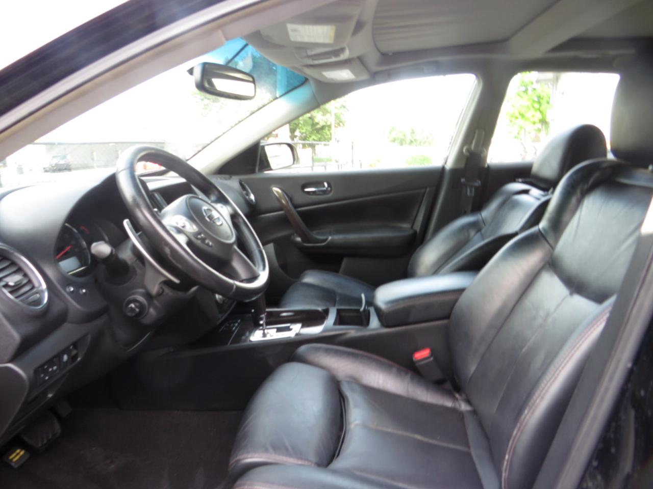 Nissan Maxima 4dr Sdn 3.5 SV w/Premium Pkg 2013