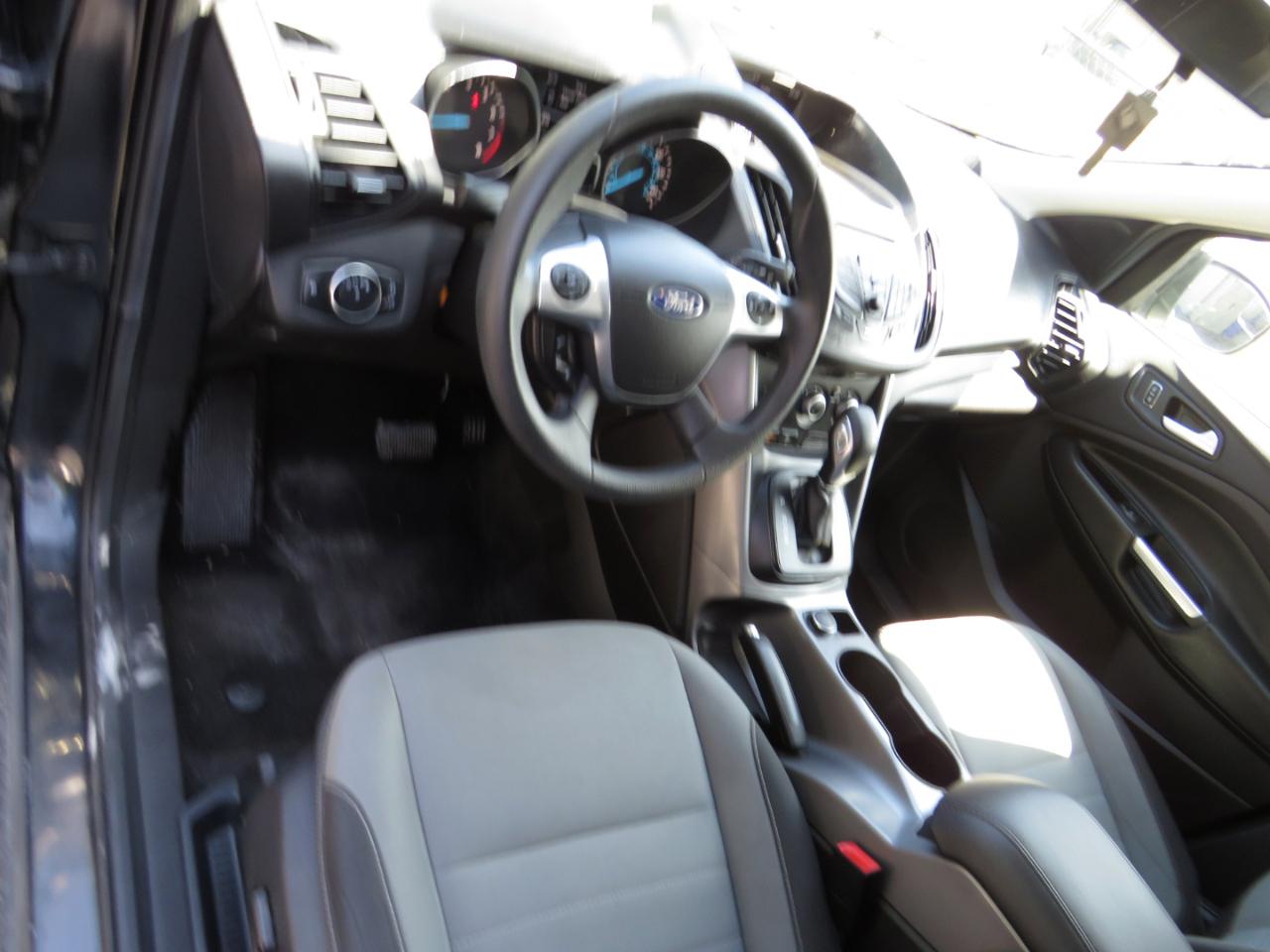 Ford Escape FWD 4dr SE 2016