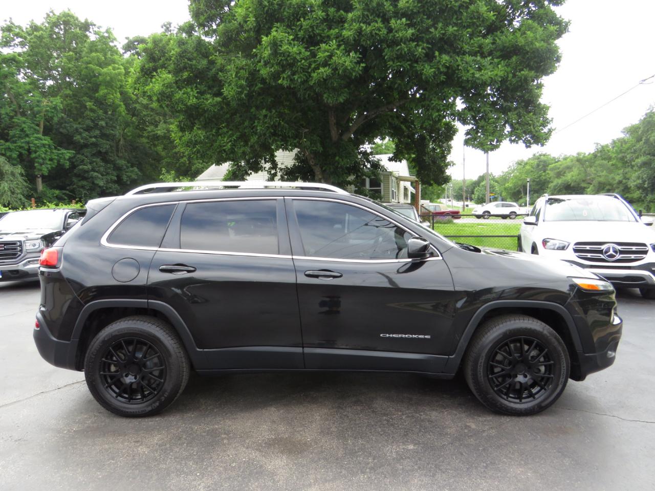 Jeep Cherokee 4WD 4dr Latitude 2014
