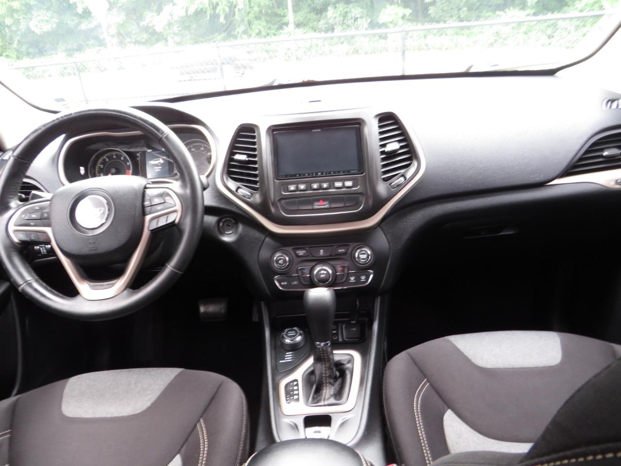 Jeep Cherokee 4WD 4dr Latitude 2014