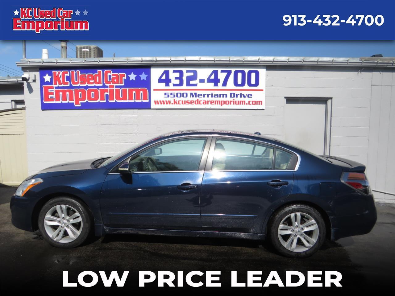 Nissan Altima 4dr Sdn V6 CVT 3.5 SR 2012