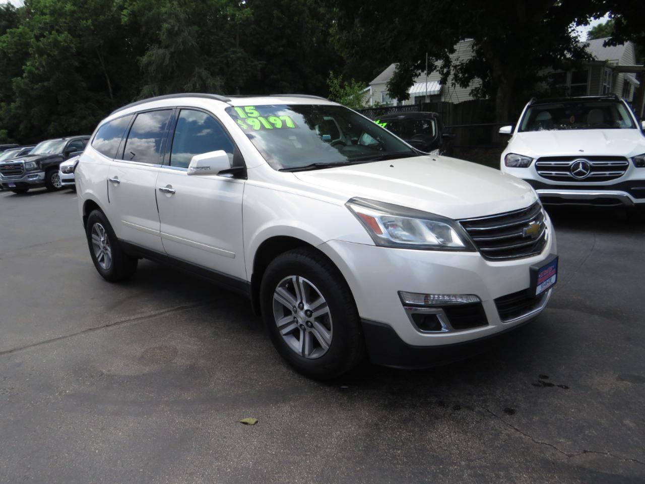 Chevrolet Traverse FWD 4dr LT w/2LT 2015
