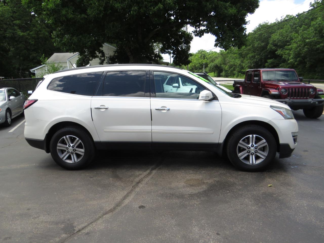 Chevrolet Traverse FWD 4dr LT w/2LT 2015
