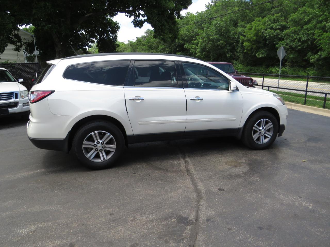 Chevrolet Traverse FWD 4dr LT w/2LT 2015