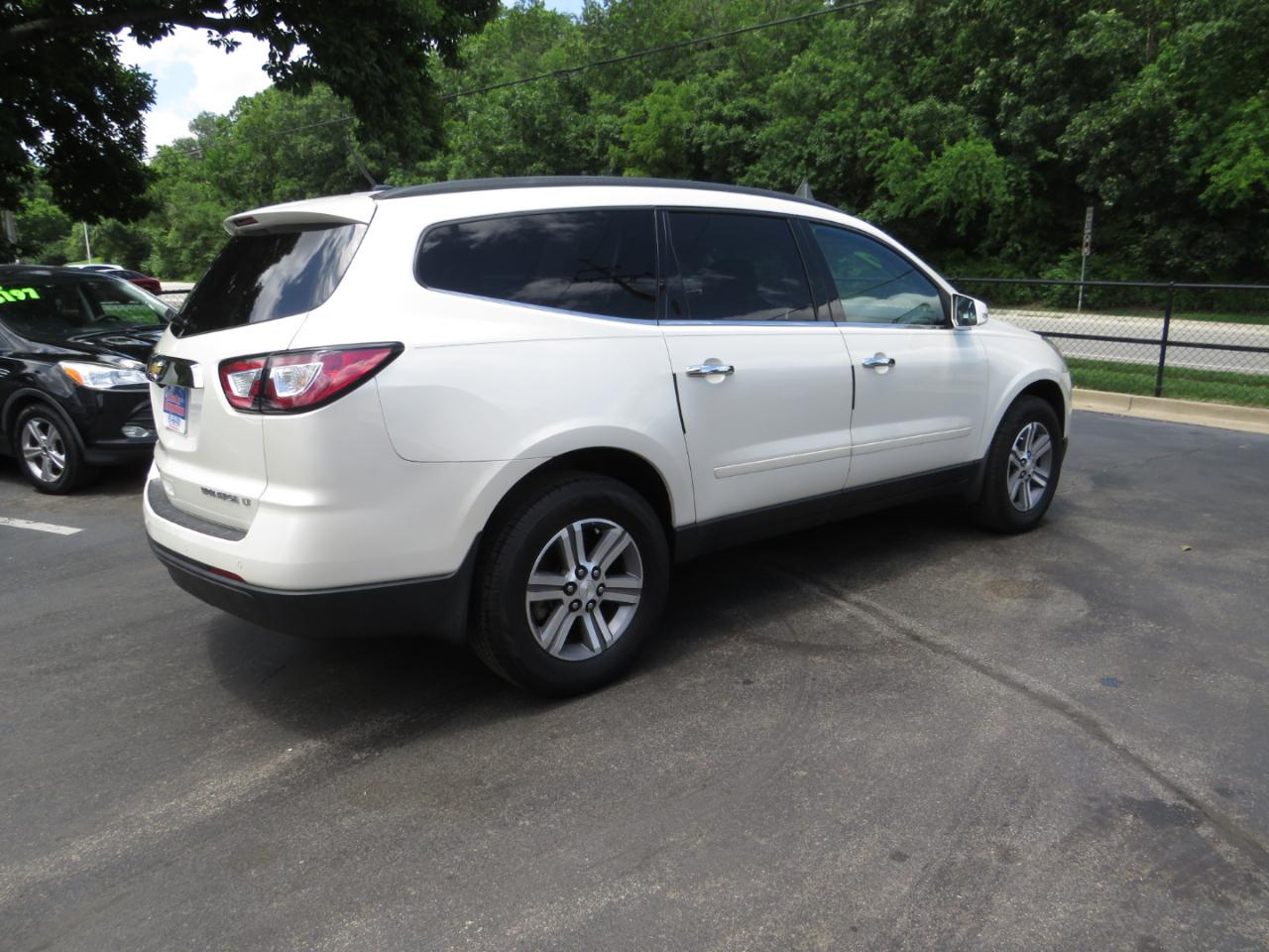 Chevrolet Traverse FWD 4dr LT w/2LT 2015