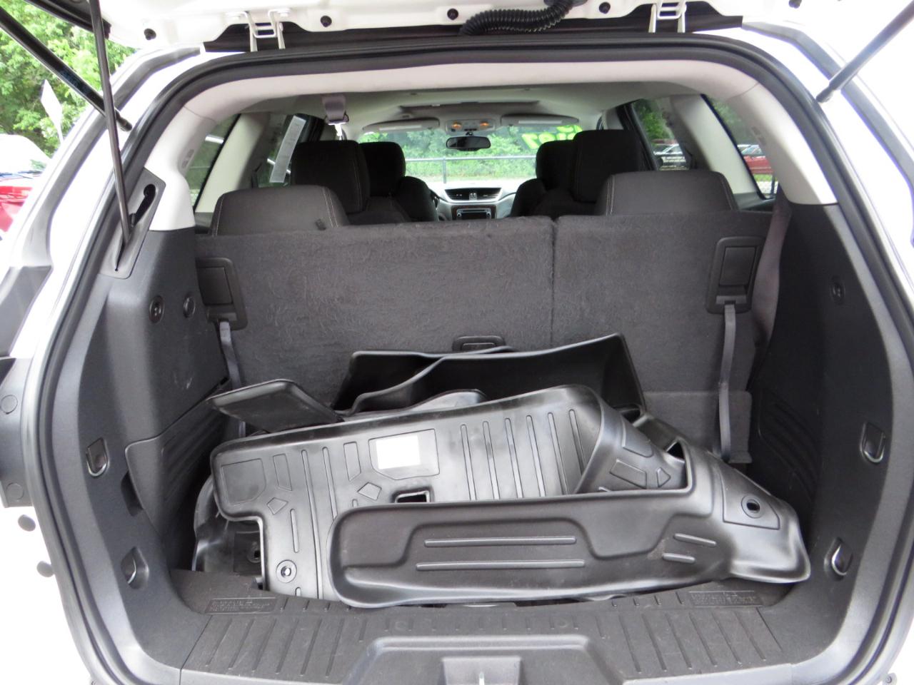 Chevrolet Traverse FWD 4dr LT w/2LT 2015