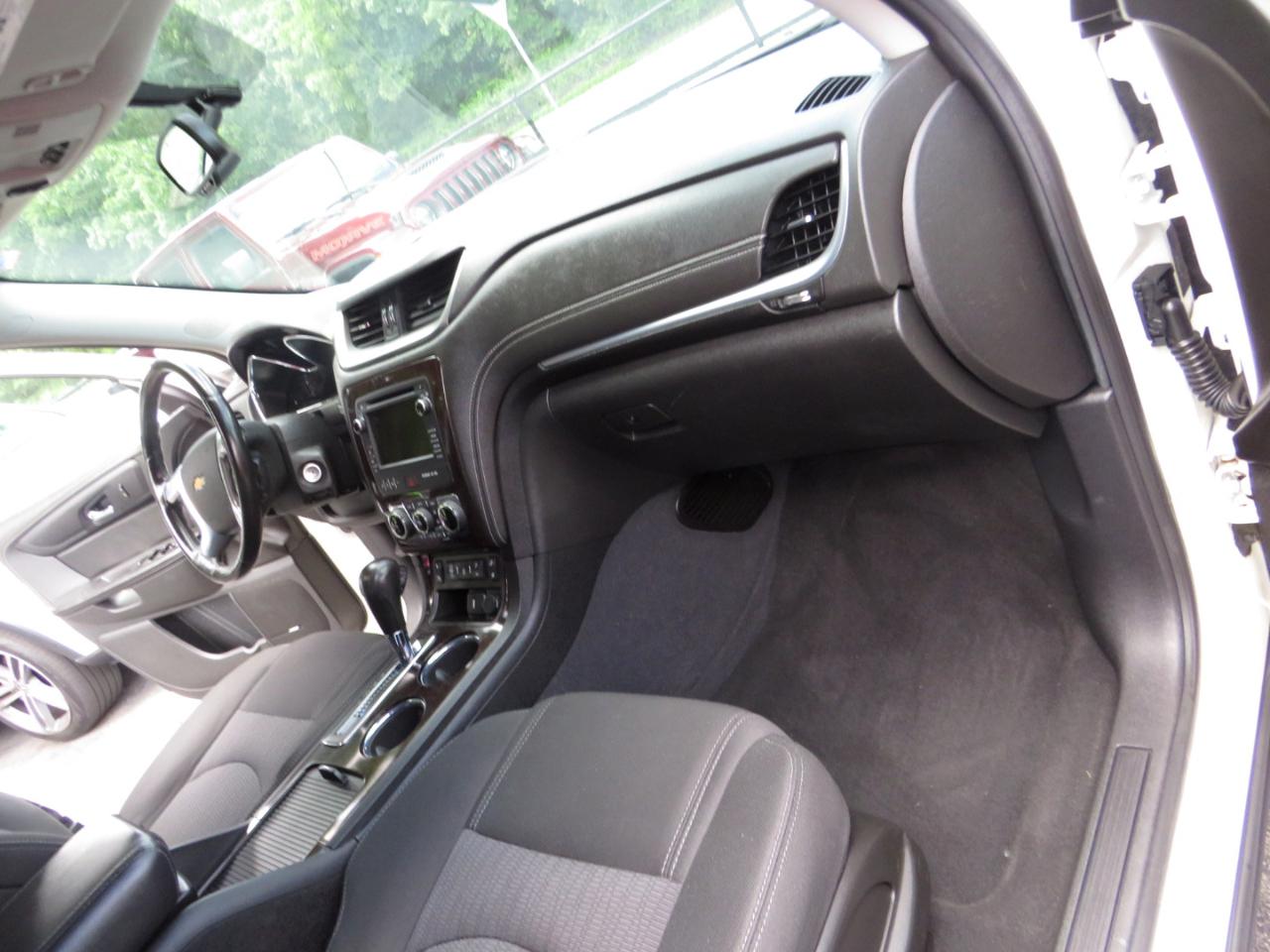 Chevrolet Traverse FWD 4dr LT w/2LT 2015