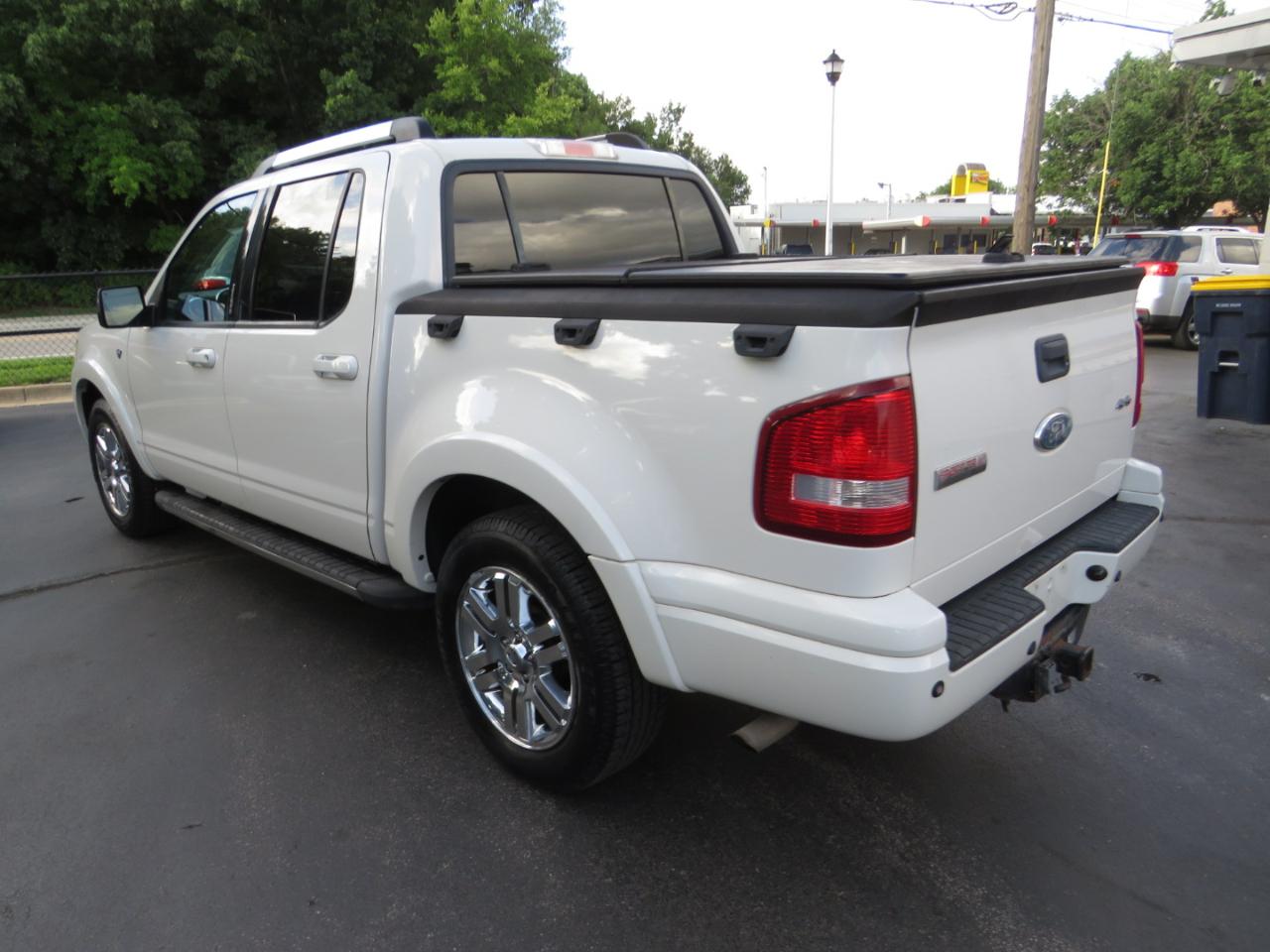 Ford Explorer Sport Trac 4WD 4dr V8 Limited 2008
