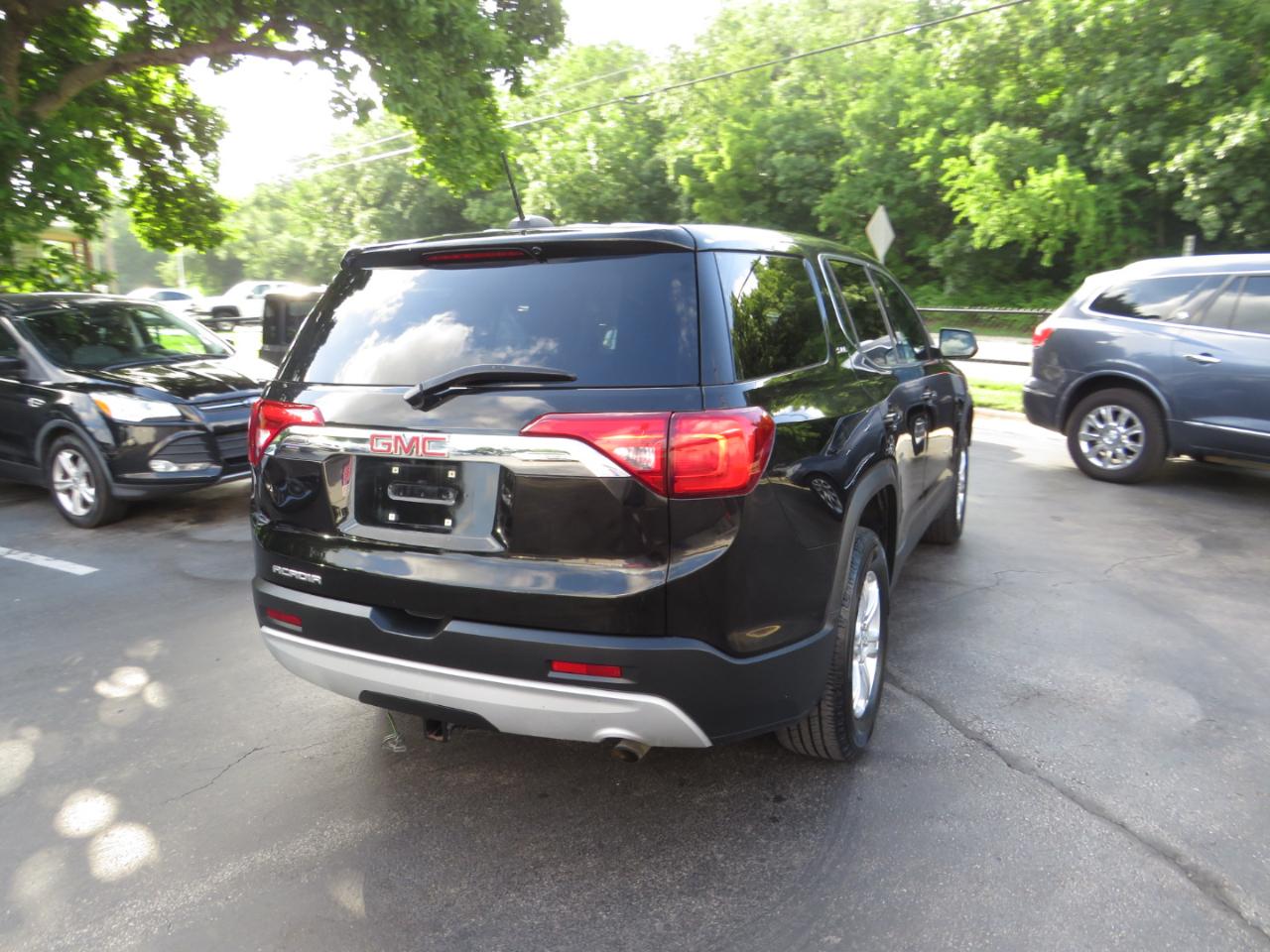 GMC Acadia FWD 4dr SLE w/SLE-1 2019