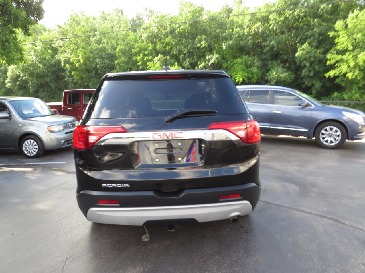 GMC Acadia FWD 4dr SLE w/SLE-1 2019
