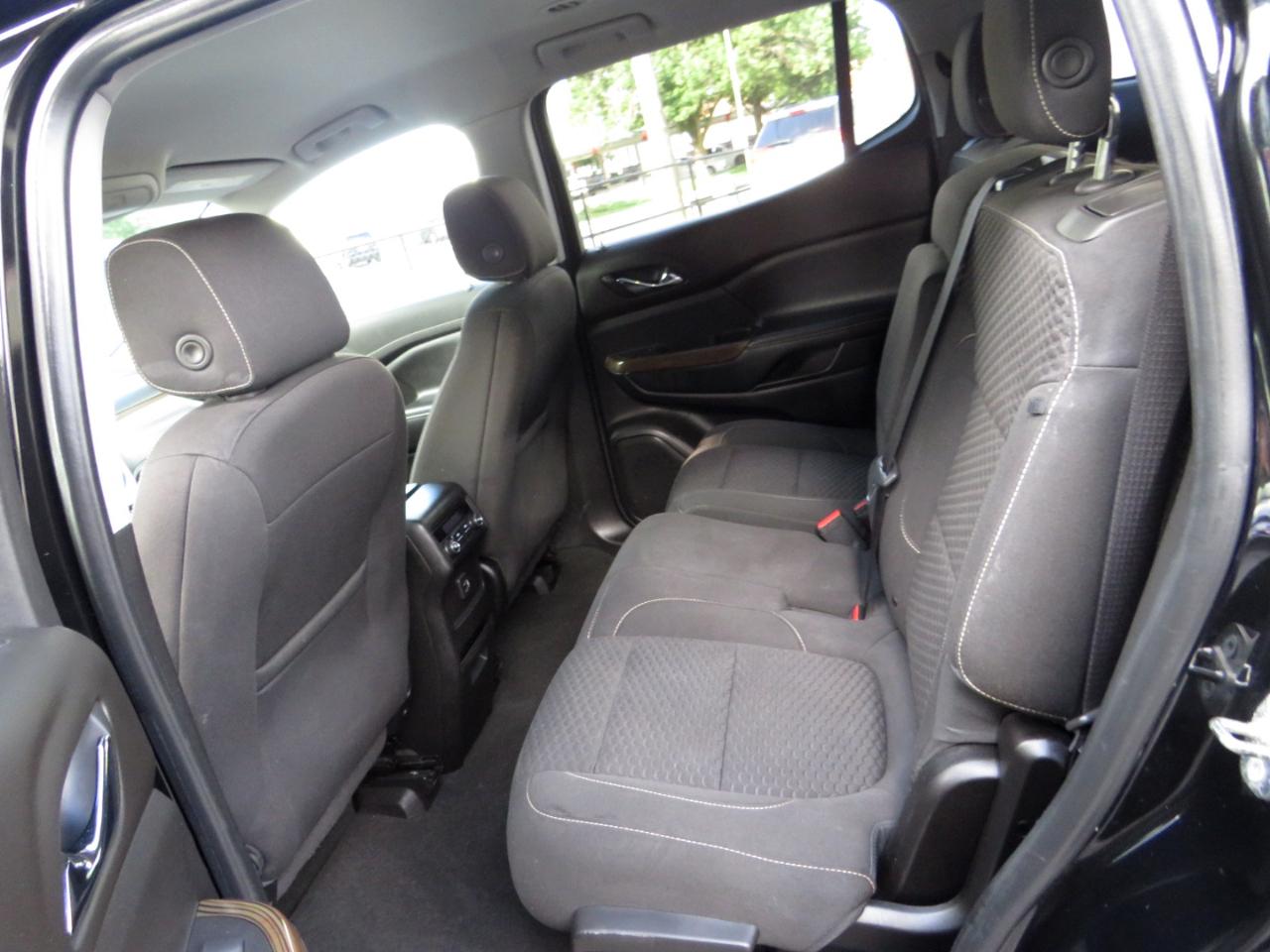 GMC Acadia FWD 4dr SLE w/SLE-1 2019