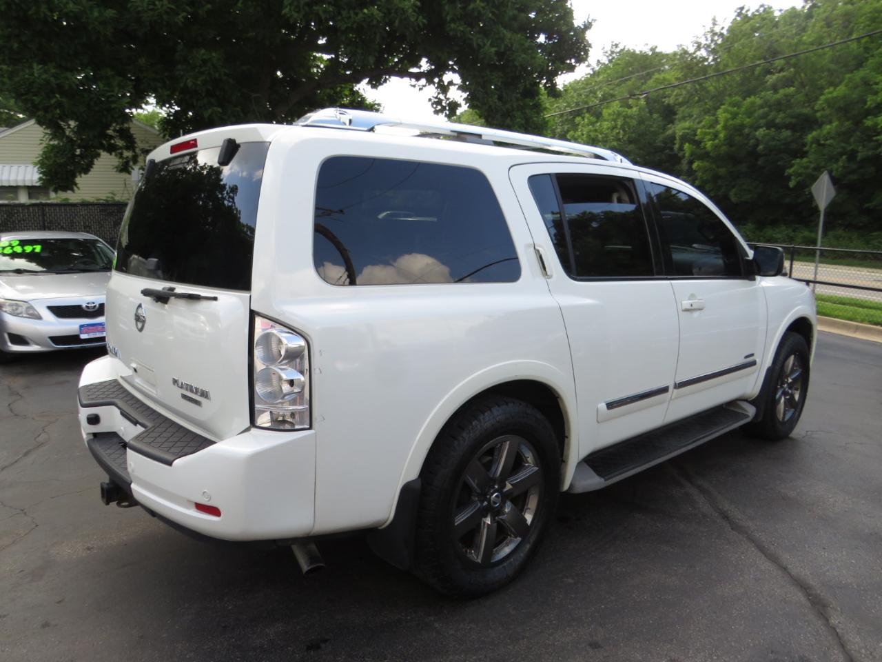 Nissan Armada 4WD 4dr Platinum 2013