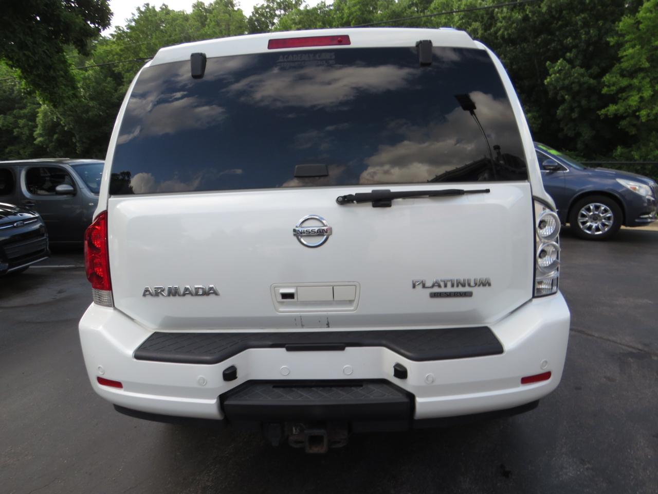 Nissan Armada 4WD 4dr Platinum 2013