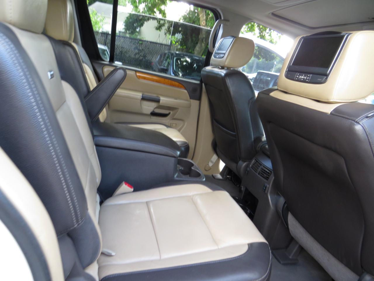 Nissan Armada 4WD 4dr Platinum 2013