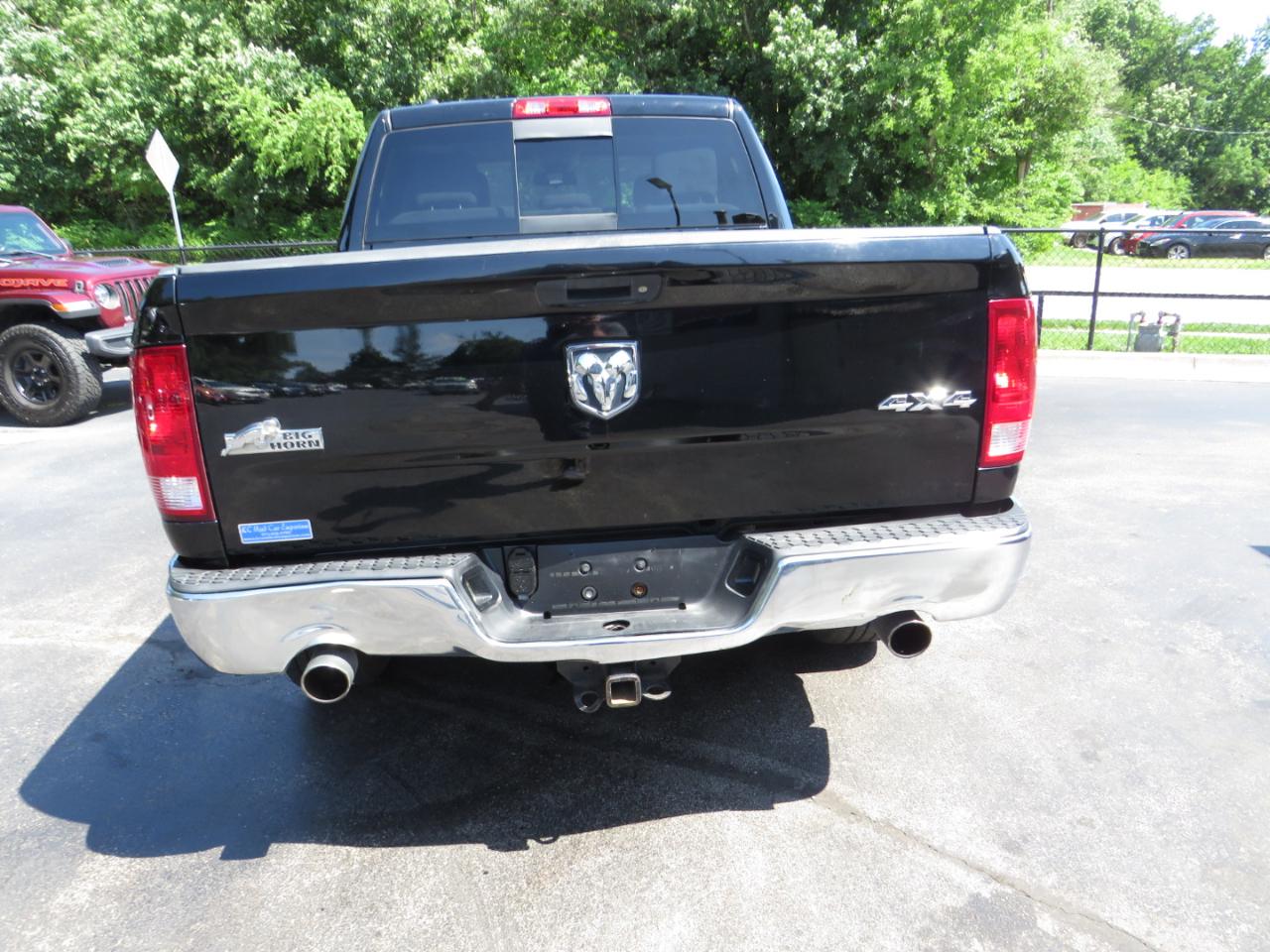 RAM 1500 4WD Crew Cab 140.5" Big Horn 2013